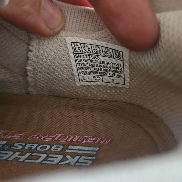 Skechers Women's Cream and Tan Sneakers Size 8.5 Neutral Stylish Colors - Picture 5 of 5